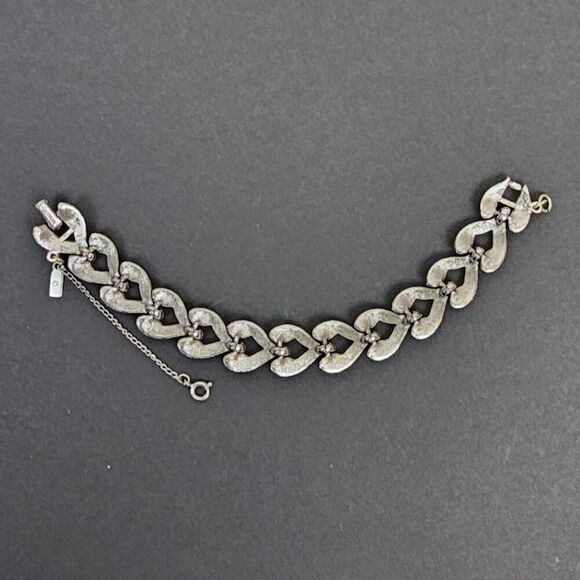 Vintage Monet Silver Tone Textured Open Heart Link Bracelet Safety Chain MCM - Picture 10 of 12